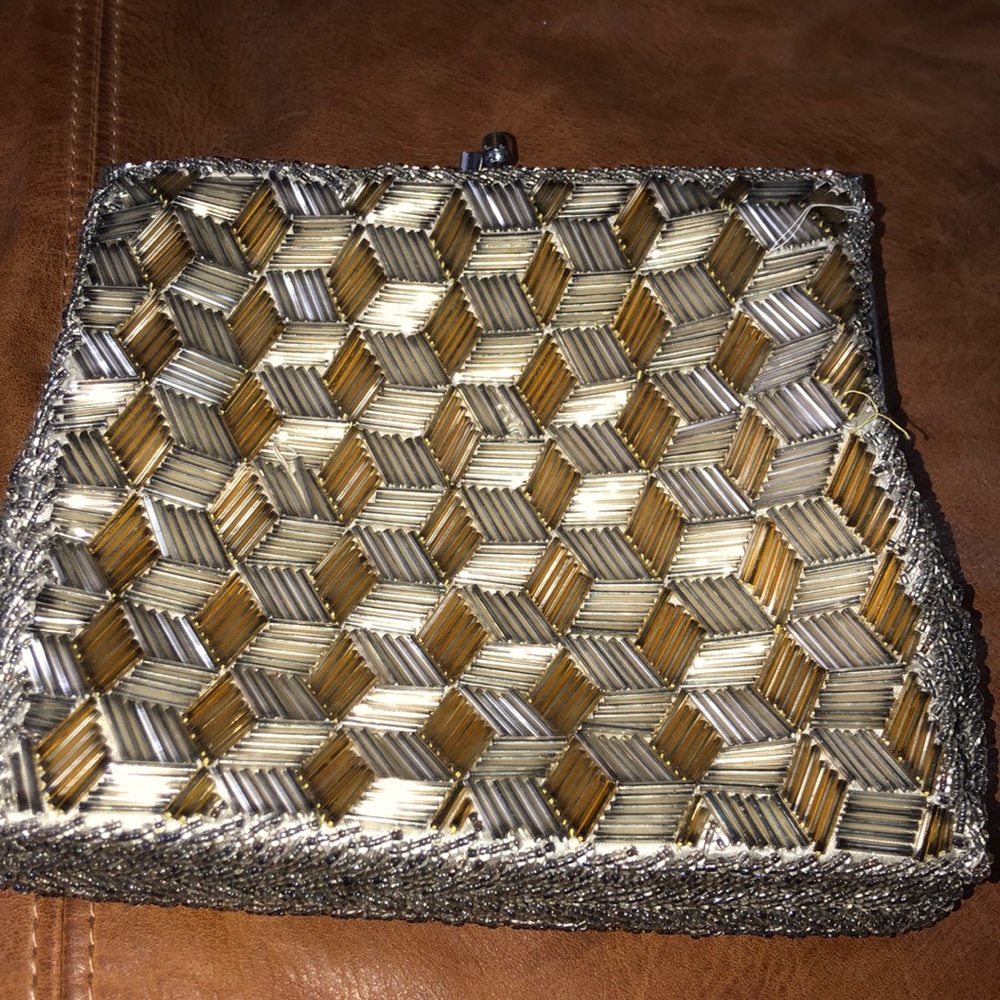 Gorgeous vintage little bag